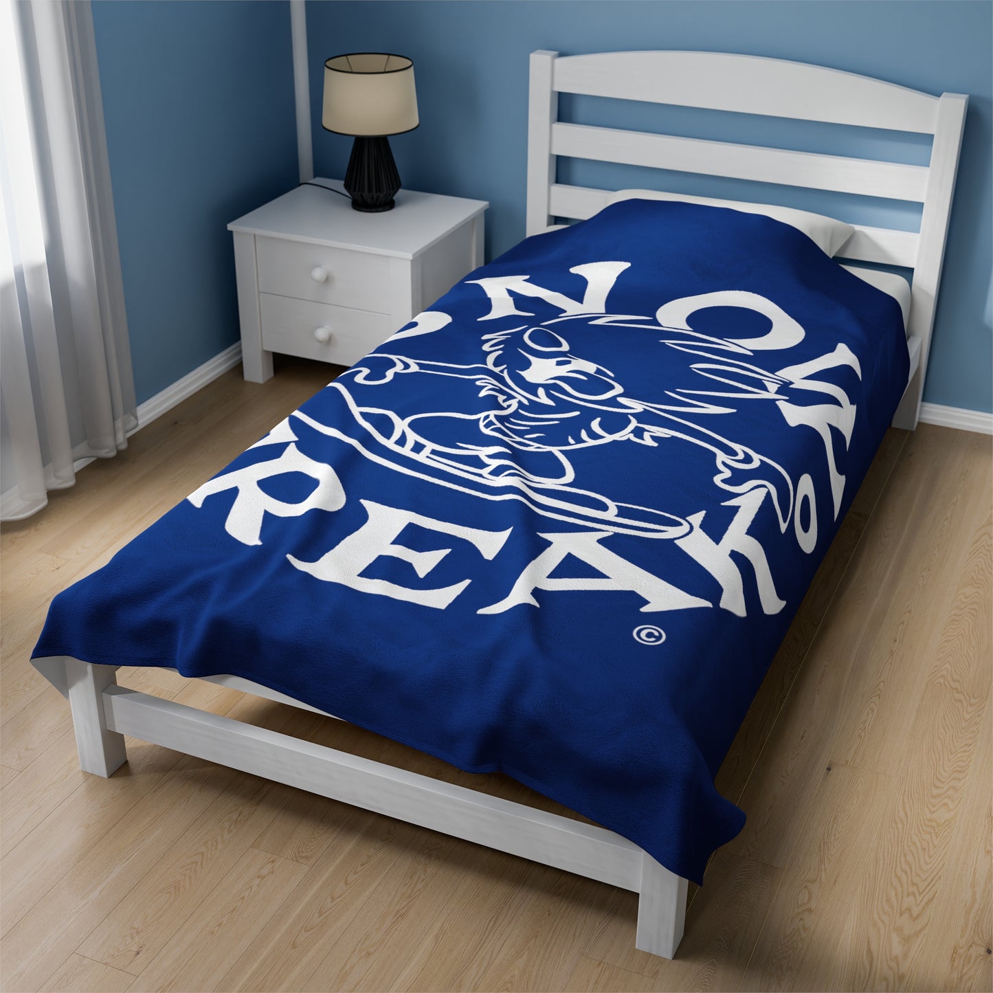 WHITE SNOW FREAK© Velveteen Plush Blanket