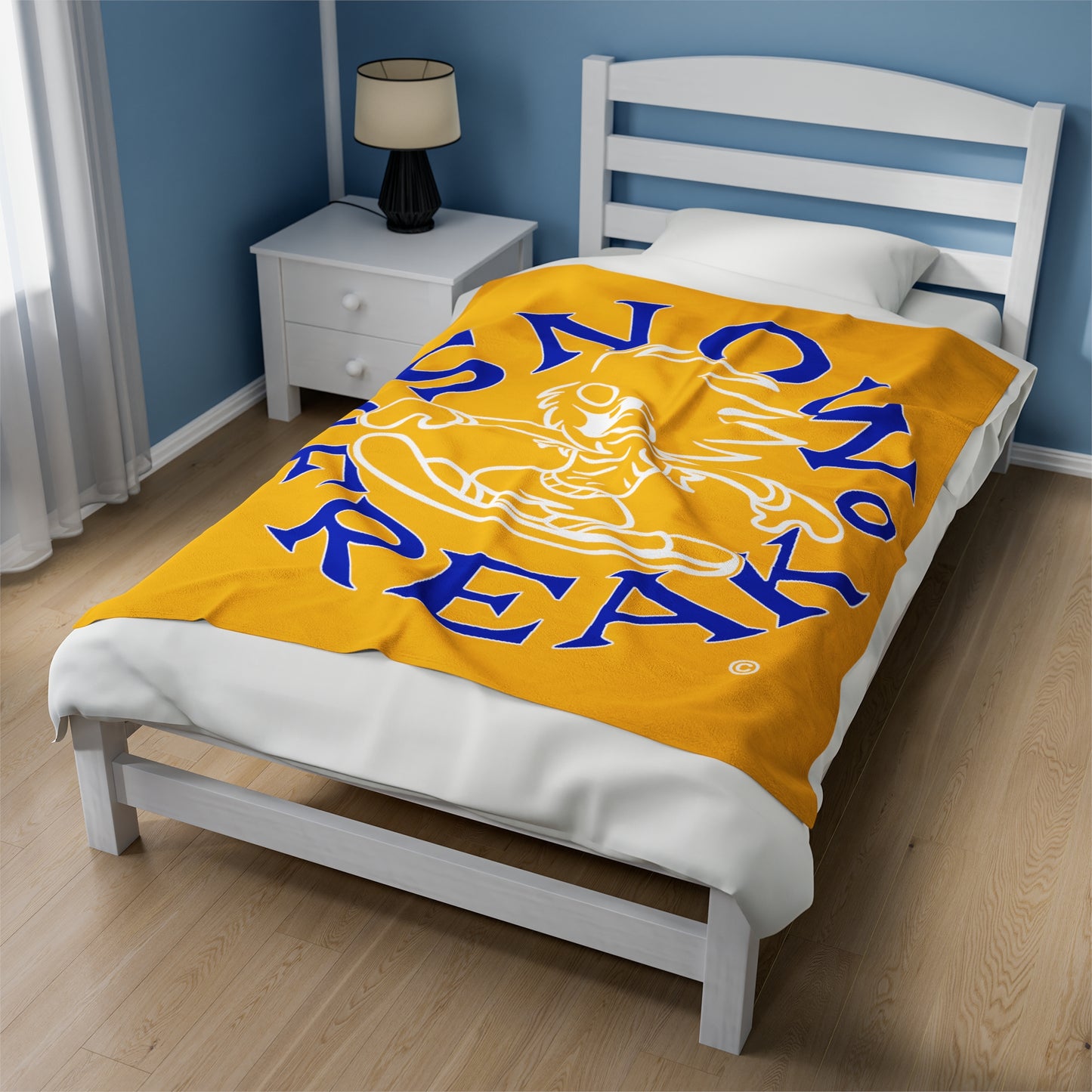BLUE N' WHITE SNOW FREAK© Velveteen Plush Blanket