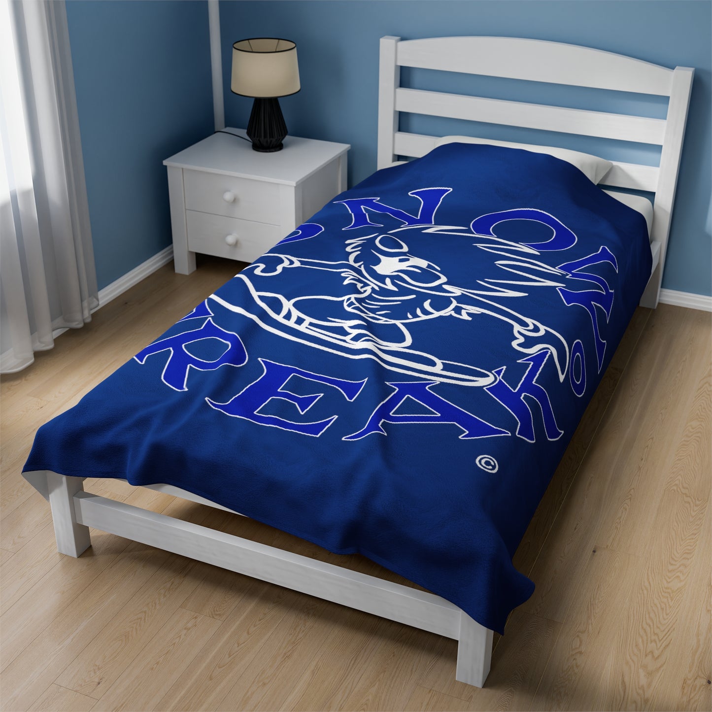 BLUE N' WHITE SNOW FREAK© Velveteen Plush Blanket