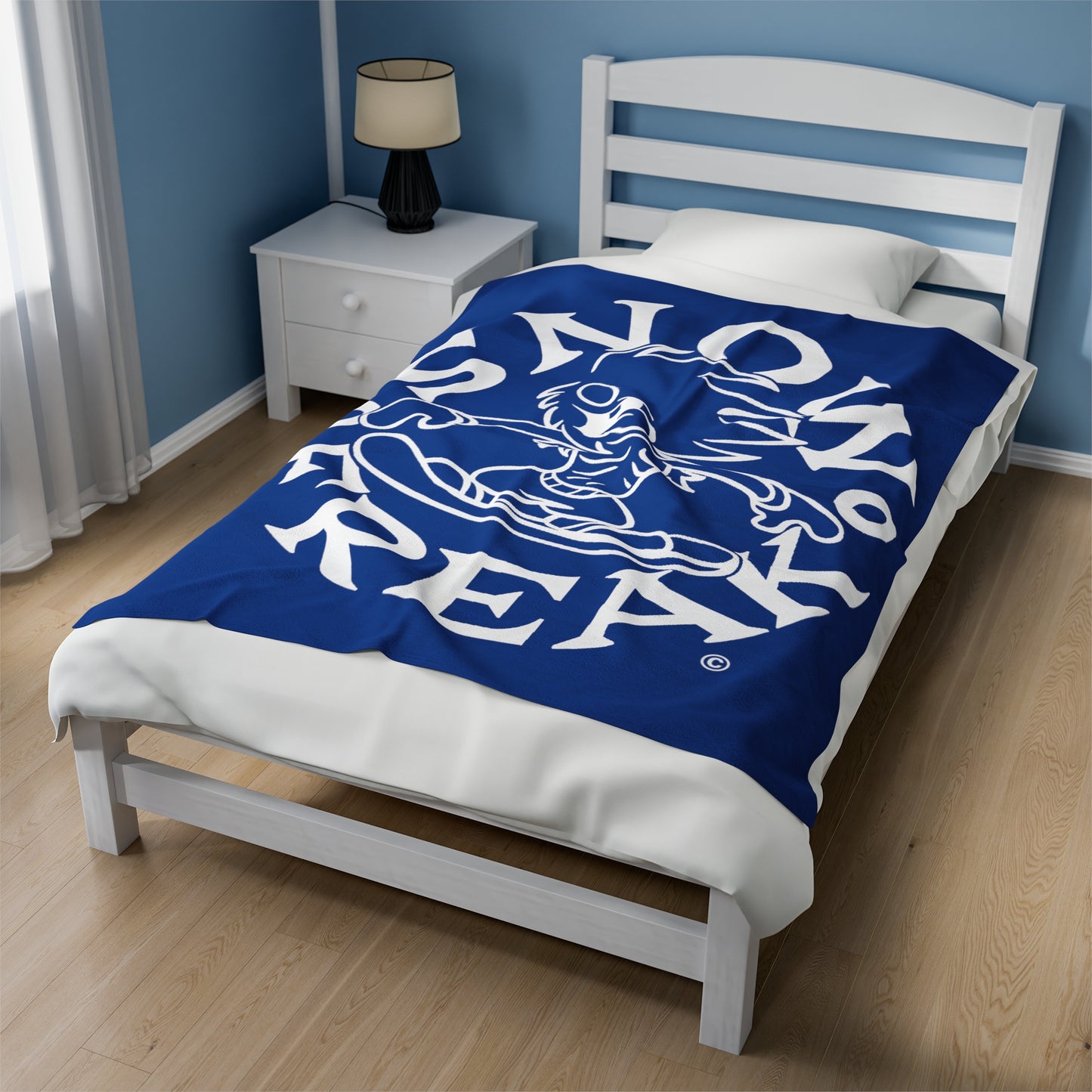 WHITE SNOW FREAK© Velveteen Plush Blanket