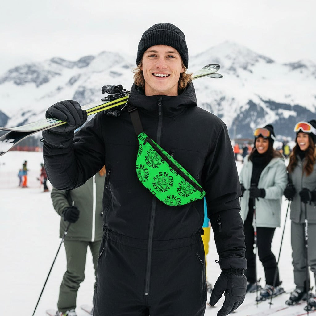 BLACK SNOW FREAK© Fanny Pak